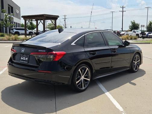 Crystal Black Pearl 2022 Honda Civic Touring