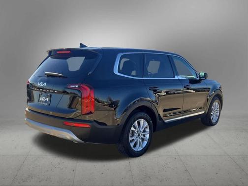 2022 Kia Telluride LX