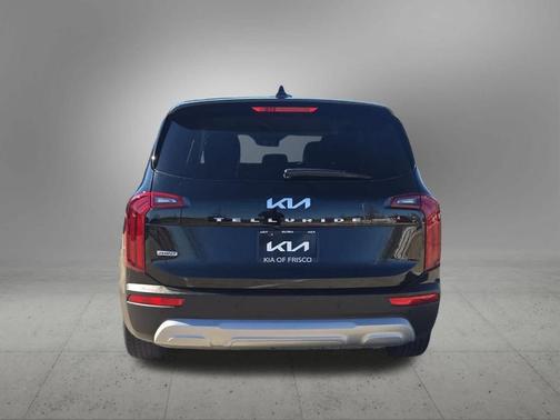 2022 Kia Telluride LX