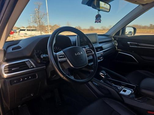 2022 Kia Telluride LX