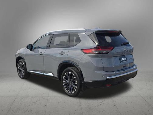 2024 Nissan Rogue Platinum