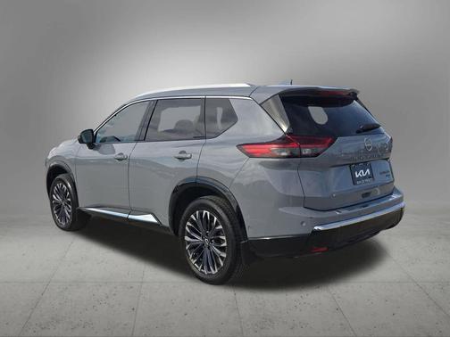 2024 Nissan Rogue Platinum