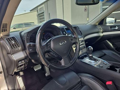 2010 INFINITI G37 Journey