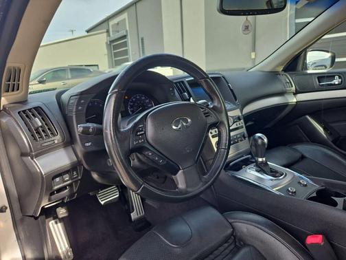 2010 INFINITI G37 Journey