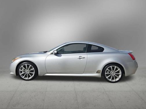 2010 INFINITI G37 Journey