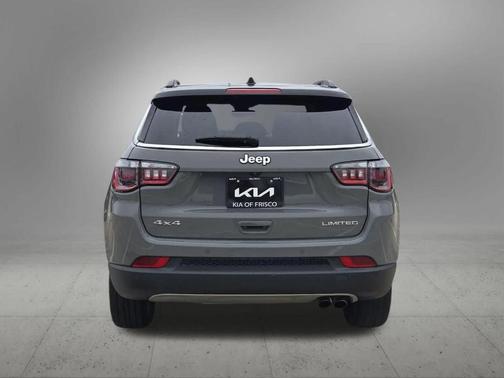 Sting Gray Clearcoat 2021 Jeep Compass Limited