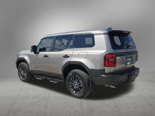 Meteorite 2024 Toyota Land Cruiser 1958