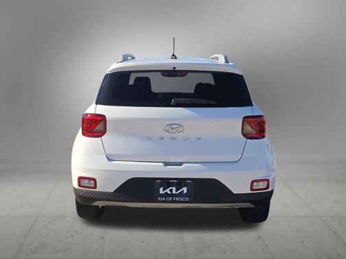 2023 Hyundai VENUE SEL