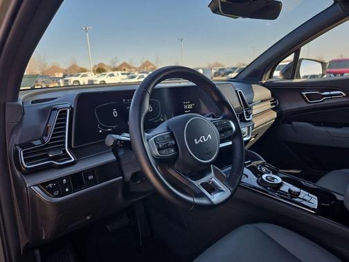 2023 Kia Sportage Plug-In Hybrid X-Line