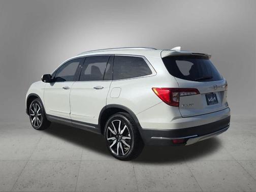 2022 Honda Pilot Touring 7-Passenger