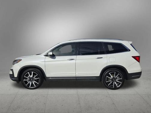 2022 Honda Pilot Touring 7-Passenger