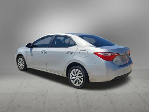 Classic Silver Metallic 2017 Toyota Corolla L