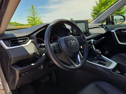 Magnetic Gray Metallic 2020 Toyota RAV4 XLE Premium