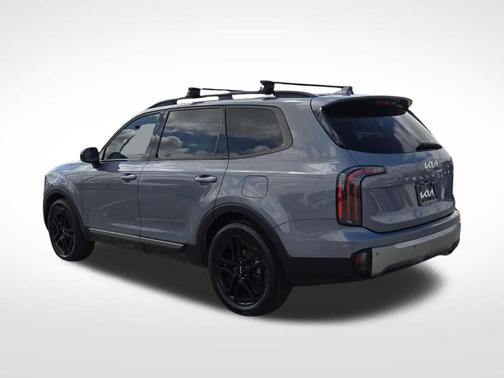 Everlasting Silver 2023 Kia Telluride SX