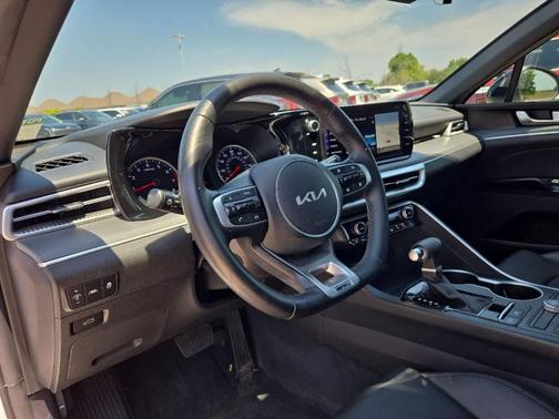 Glacial White Pearl 2023 Kia K5 GT-Line