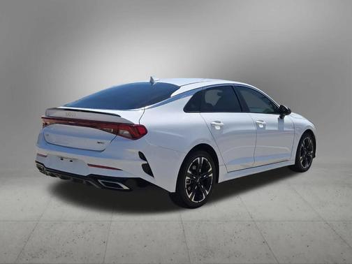 Glacial White Pearl 2023 Kia K5 GT-Line