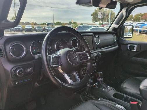 2022 Jeep Wrangler Unlimited 4xe Sahara