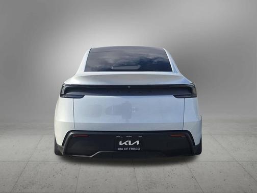 2026 Tesla Model Y Standard