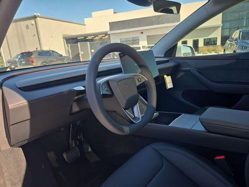 2026 Tesla Model Y PREMIUM