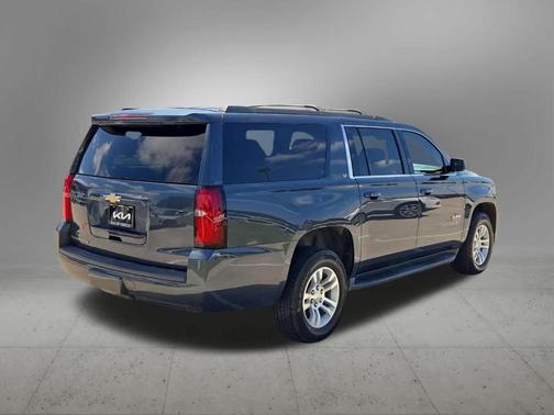 Shadow Gray Metallic 2019 Chevrolet Suburban LT