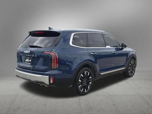 Midnight Black 2024 Kia Telluride SX