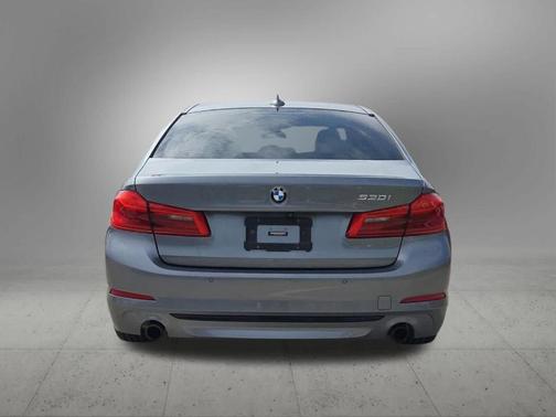 Bluestone Metallic 2018 BMW 530 i