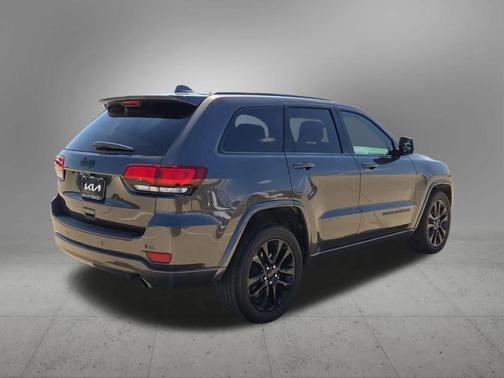 Granite Crystal Clearcoat Metallic 2019 Jeep Grand Cherokee Altitude