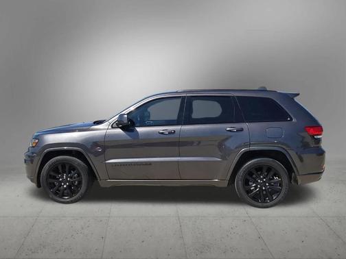 Granite Crystal Clearcoat Metallic 2019 Jeep Grand Cherokee Altitude