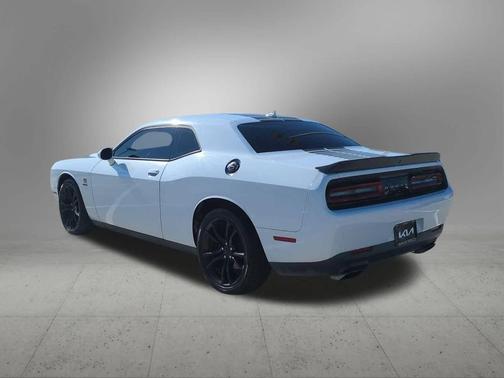 2016 Dodge Challenger R/T Plus