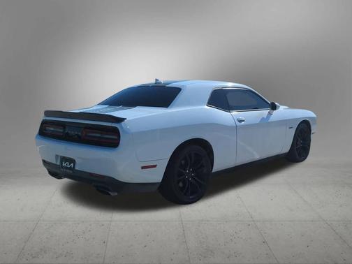 2016 Dodge Challenger R/T Plus