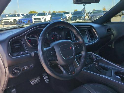 2016 Dodge Challenger R/T Plus