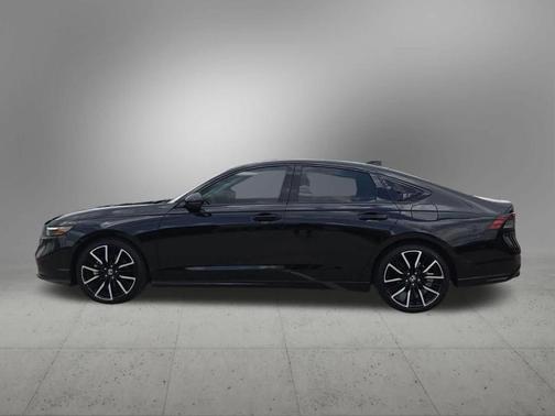 Crystal Black Pearl 2025 Honda Accord Hybrid Touring