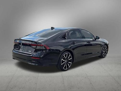 Crystal Black Pearl 2025 Honda Accord Hybrid Touring