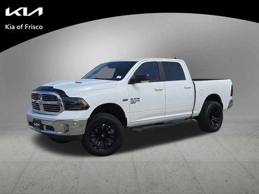 Bright White Clearcoat 2019 RAM 1500 Classic Big Horn