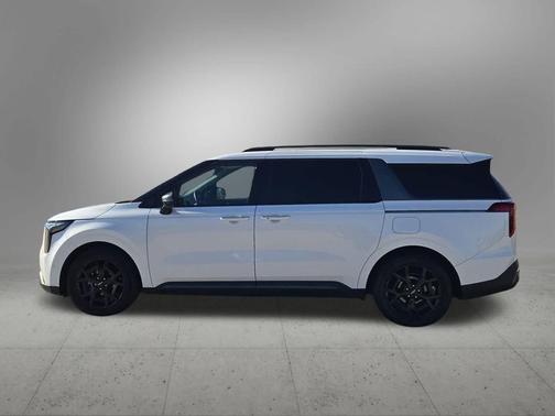 2025 Kia Carnival SX