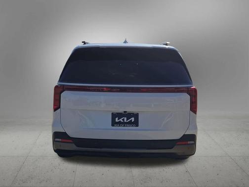 2025 Kia Carnival SX