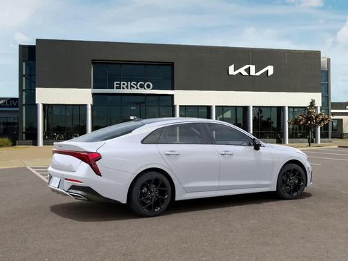 Snow White Pearl 2026 Kia K5 GT-Line