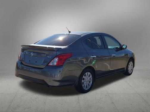 2016 Nissan Versa 1.6 SV