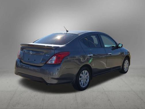 2016 Nissan Versa 1.6 SV