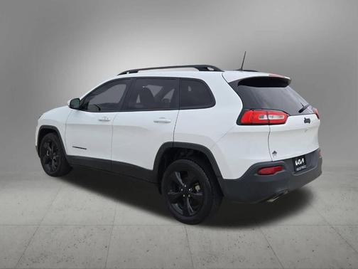 Bright White Clearcoat 2017 Jeep Cherokee High Altitude