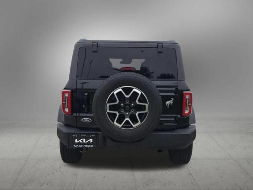 Shadow Black 2024 Ford Bronco Outer Banks