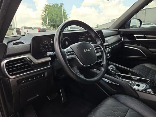 Midnight Black 2023 Kia Telluride SX