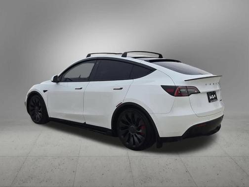 White 2022 Tesla Model Y Performance