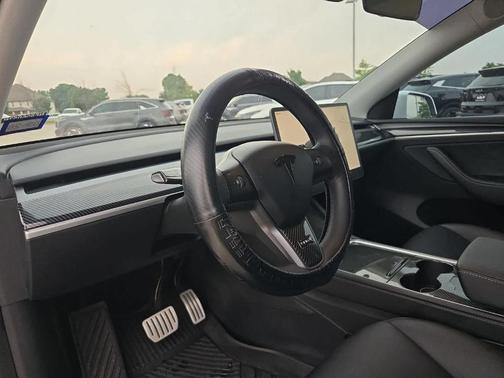 White 2022 Tesla Model Y Performance
