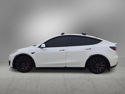 White 2022 Tesla Model Y Performance