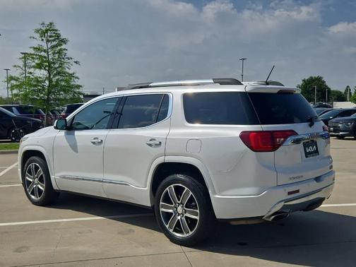White Frost Tri-Coat 2018 GMC Acadia Denali