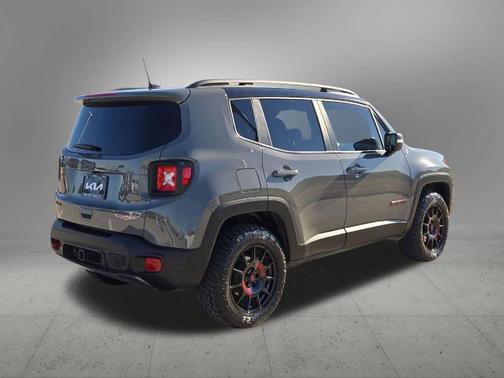 2021 Jeep Renegade Trailhawk