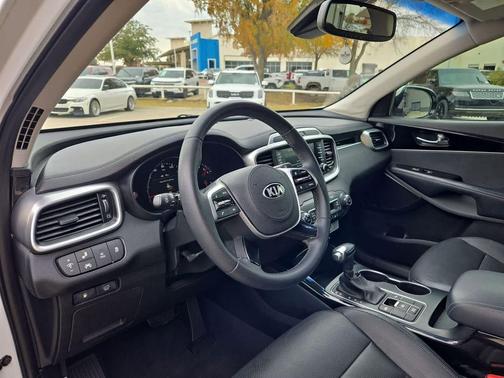 2019 Kia Sorento SX
