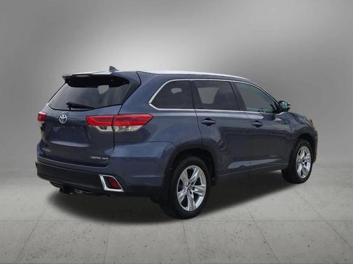 Shoreline Blue Pearl 2019 Toyota Highlander Limited