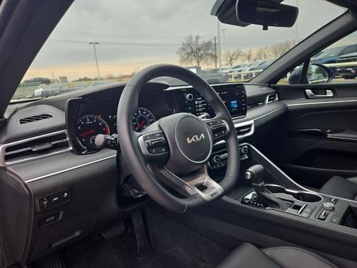 2024 Kia K5 GT-Line
